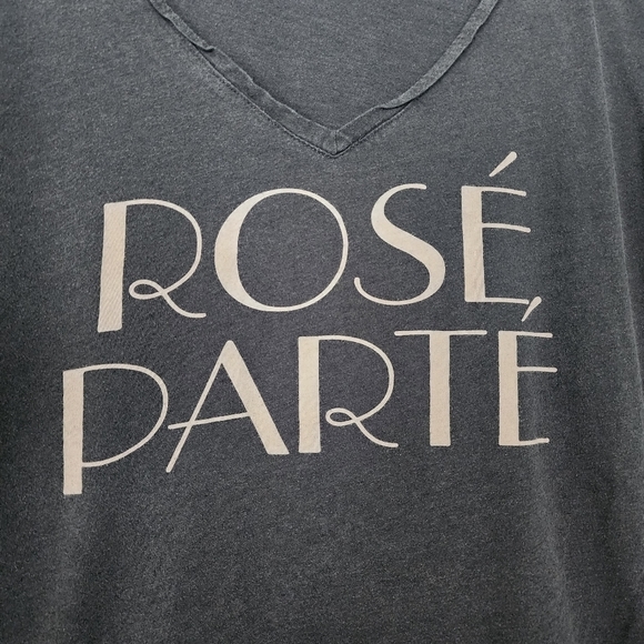 3 for $25 Rose Parte women's Short sleeve t-shirt large - Picture 3 of 6